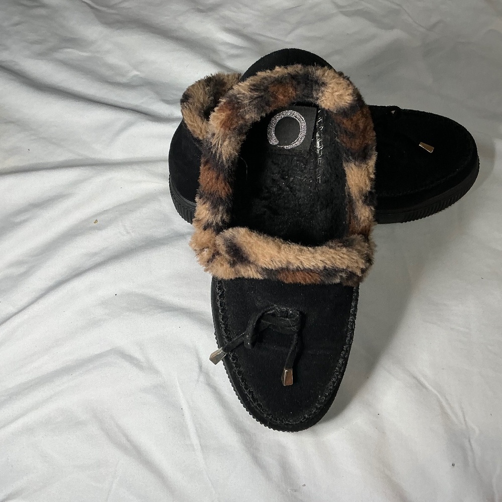 Journey black slippers/outdoor shoes